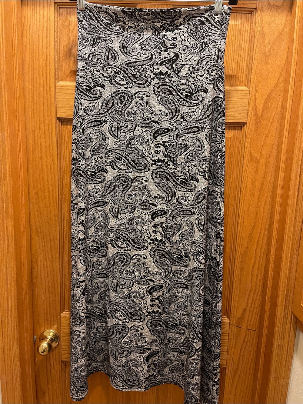 Black & White Paisley Maxi Skirt — Elegant Everyday Wear